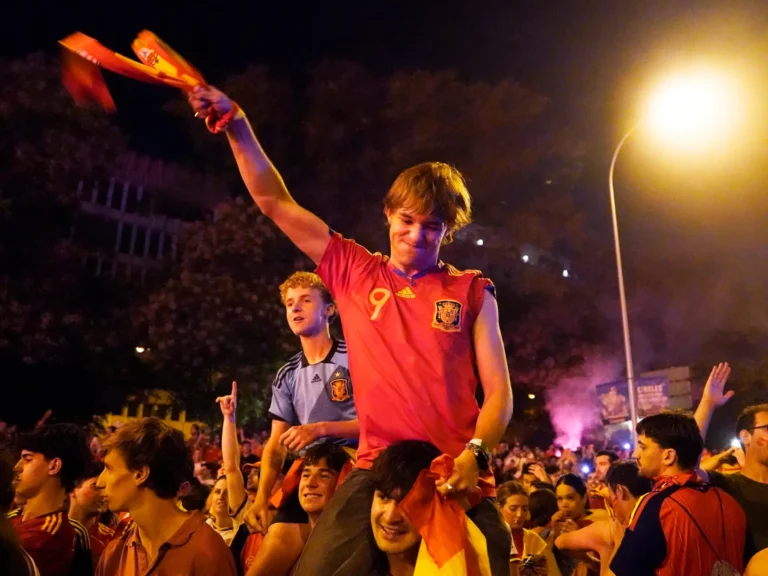 Fans in Madrid party all night long after Spain’s World Cup victory | World Cup 2026